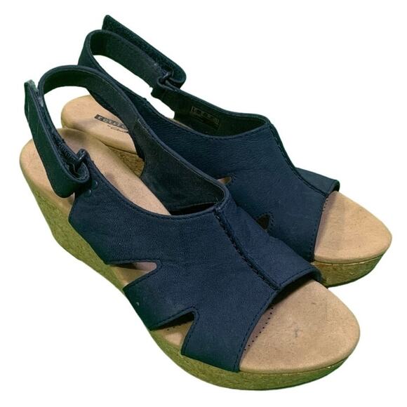 Unstructured by Clarks size 8.5 Un Roam Step sandal - Picture 3 of 12